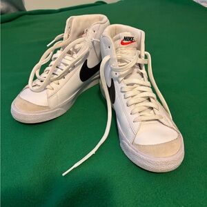 Nike White and Black Classic High-Tops